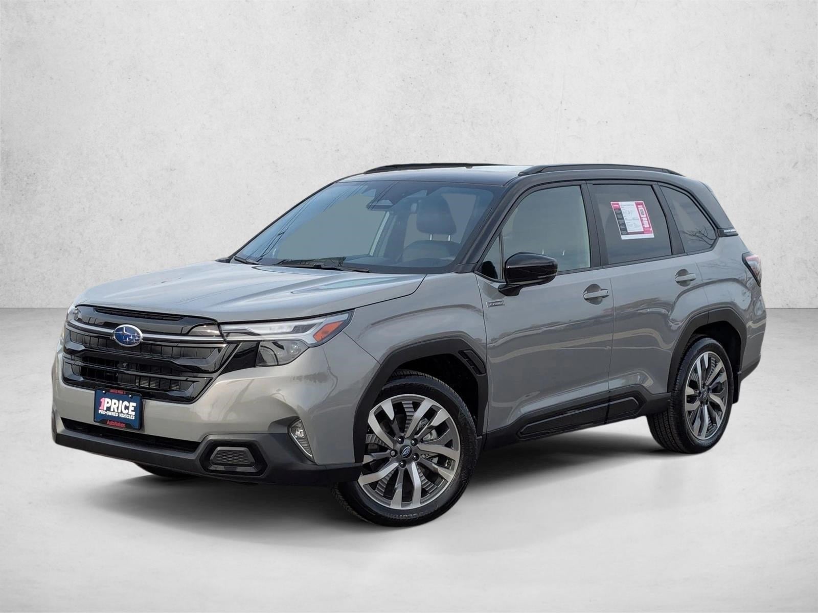 2025 Subaru Forester Touring's photo