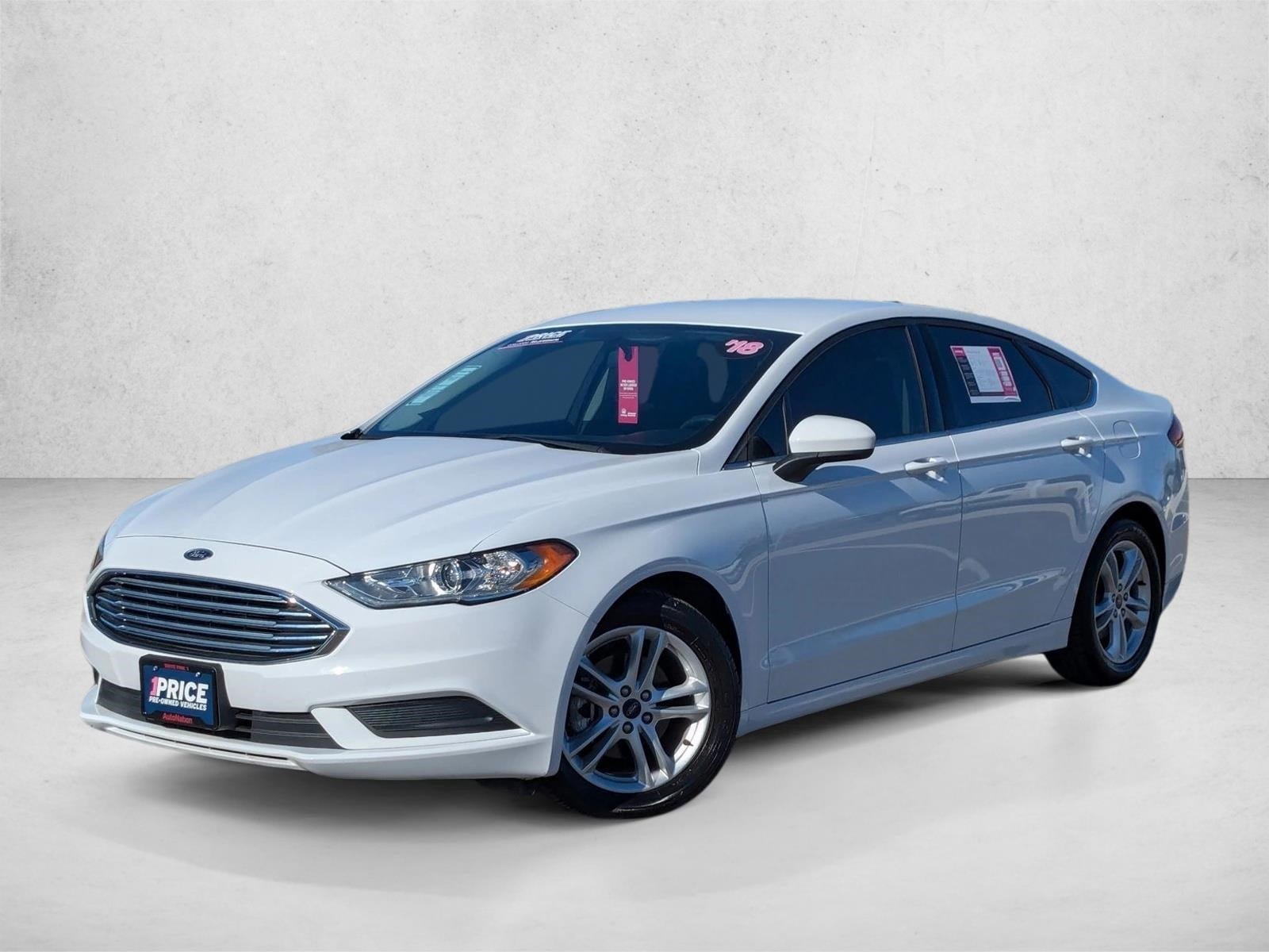 2018 Ford Fusion SE's photo