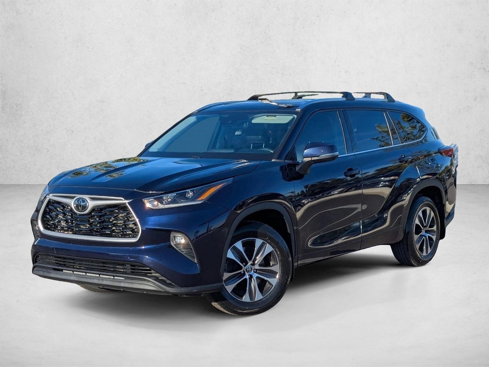 2021 Toyota Highlander XLE's photo