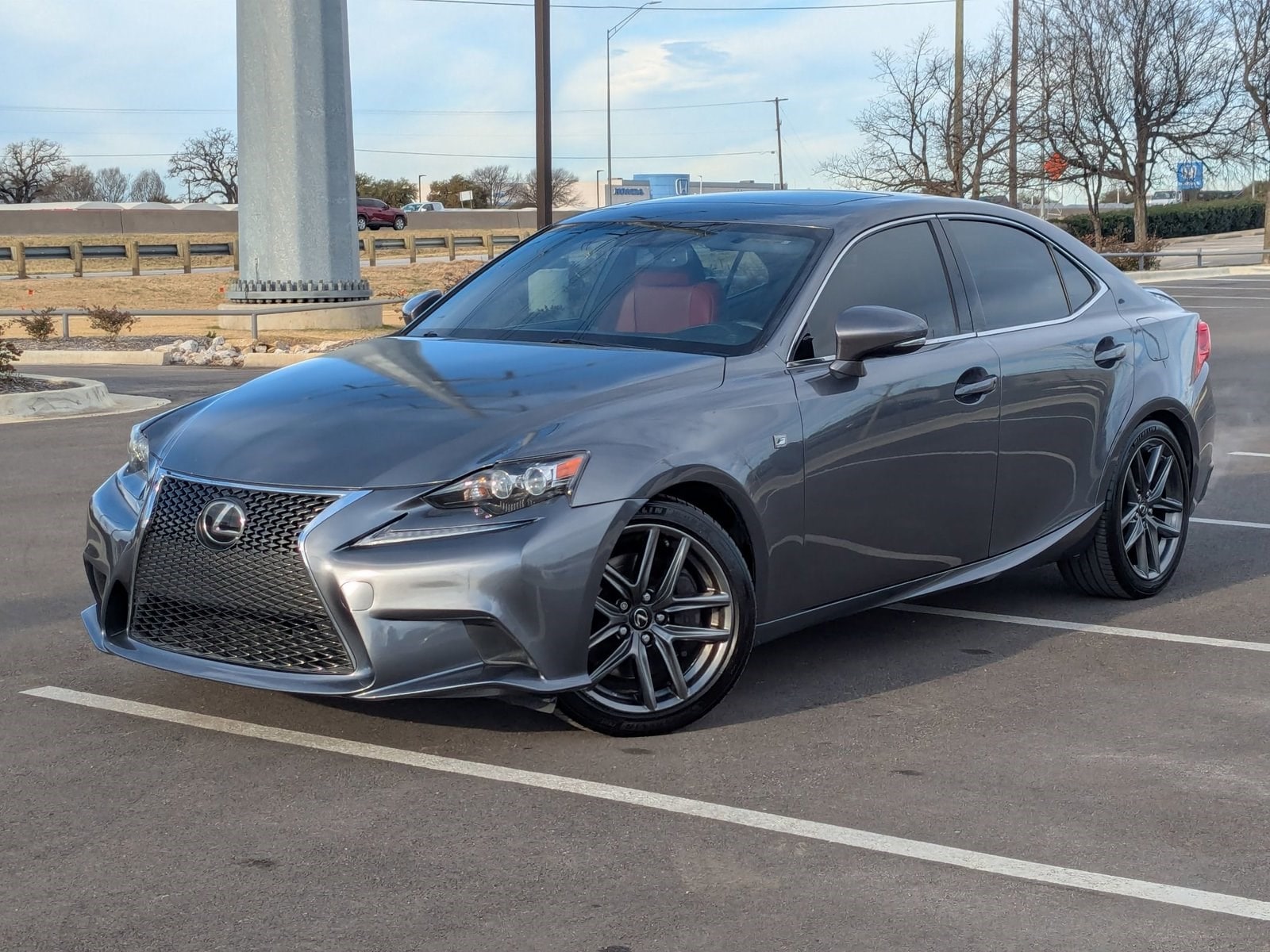 2016 Lexus IS Base's photo