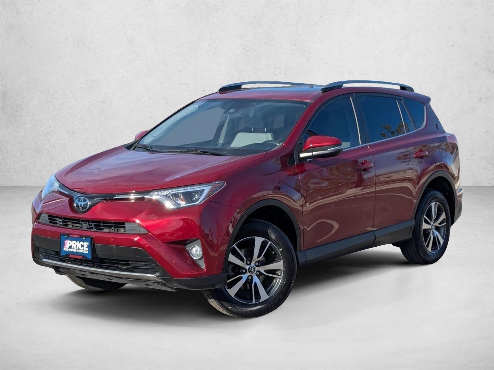 2018 Toyota RAV4 XLE's photo
