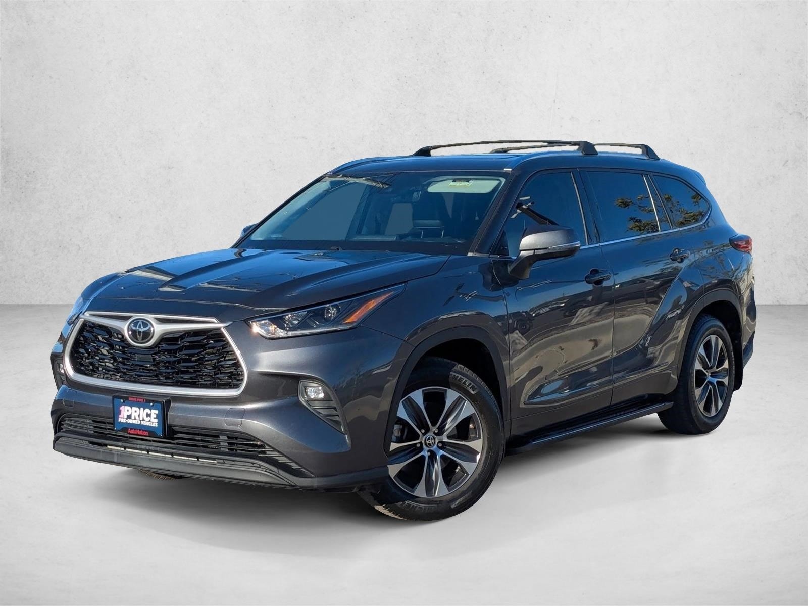 2021 Toyota Highlander XLE's photo