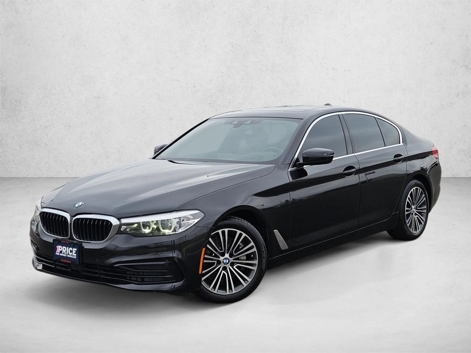 2019 BMW 5 Series 540i's photo