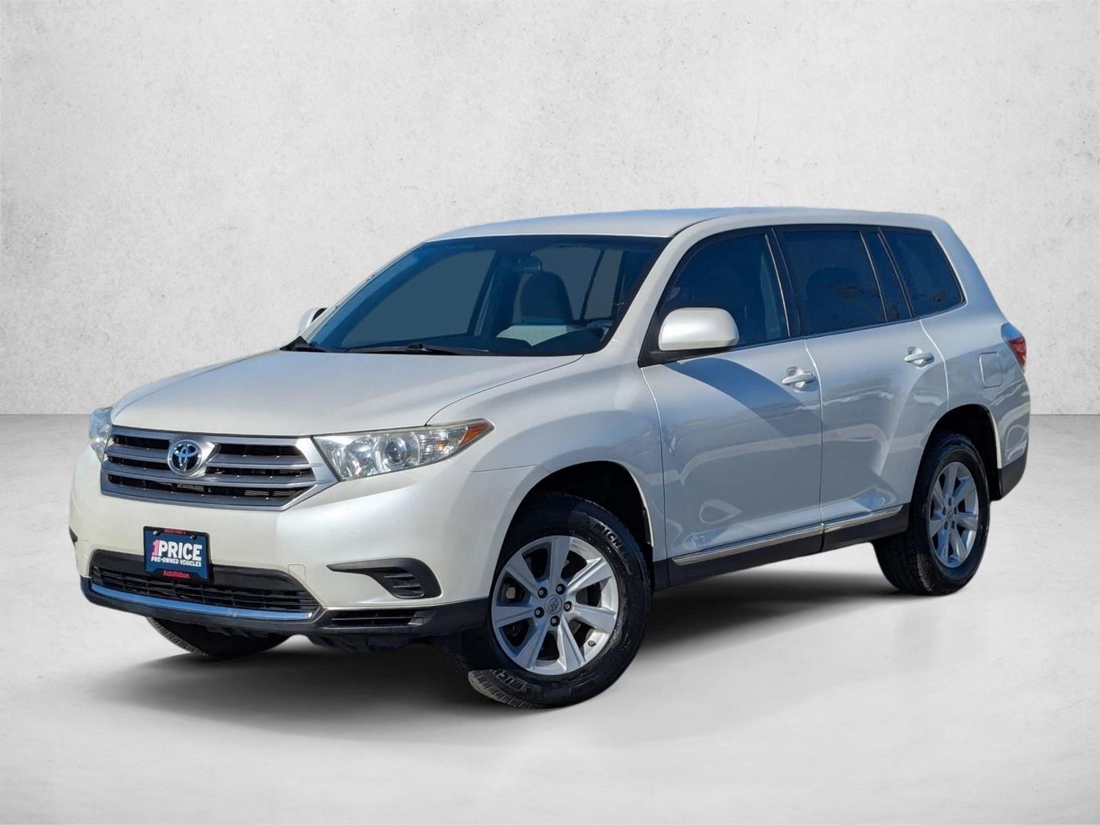 2013 Toyota Highlander Base's photo