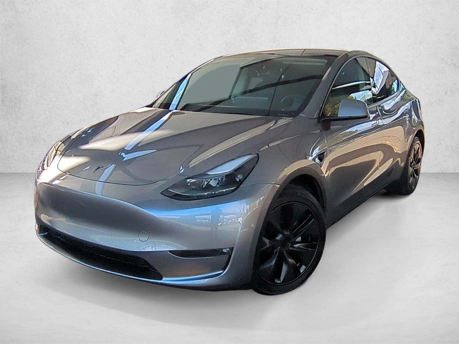 2025 Tesla Model Y Long Range's photo