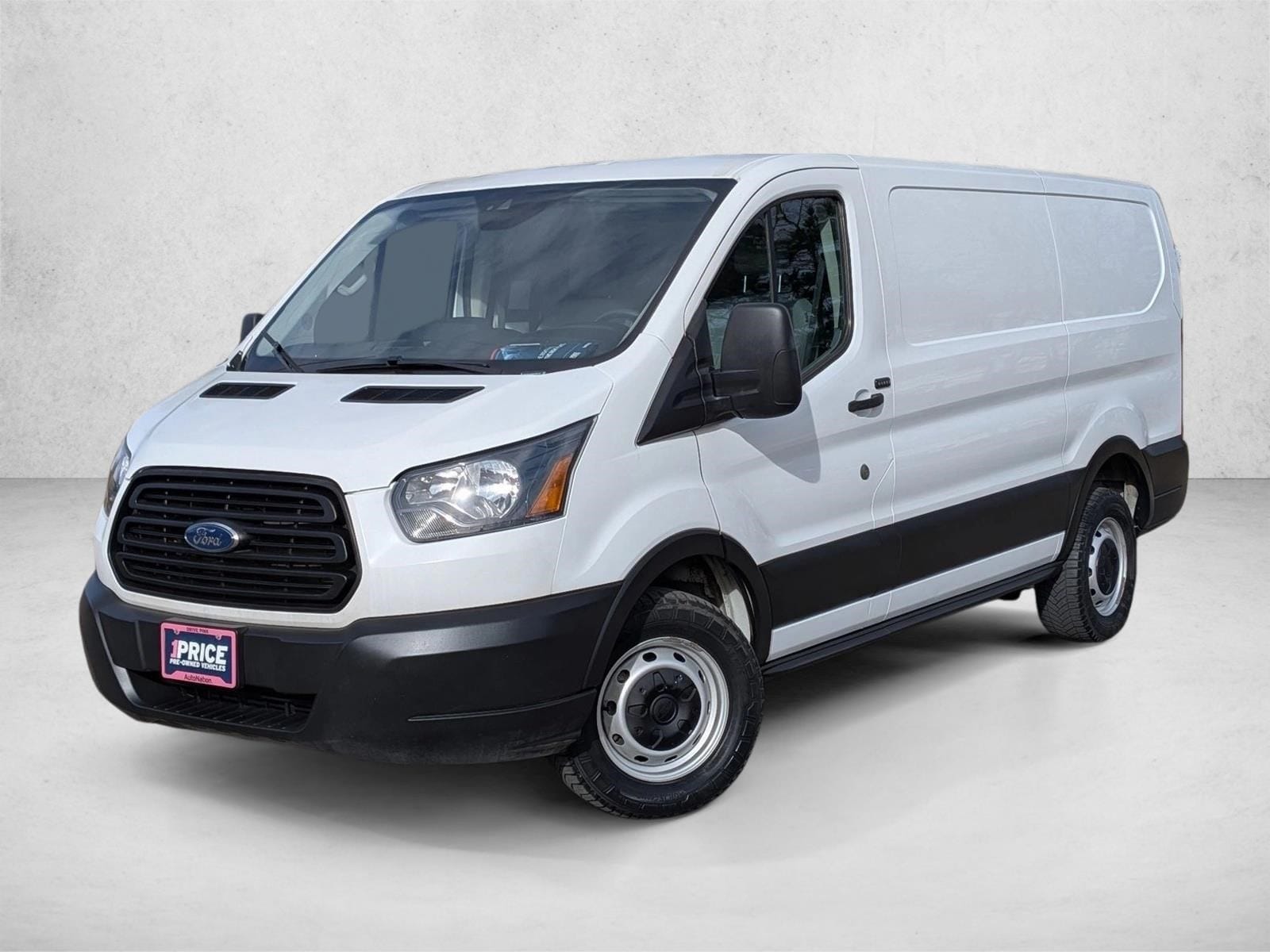 2019 Ford Transit Van Base's photo