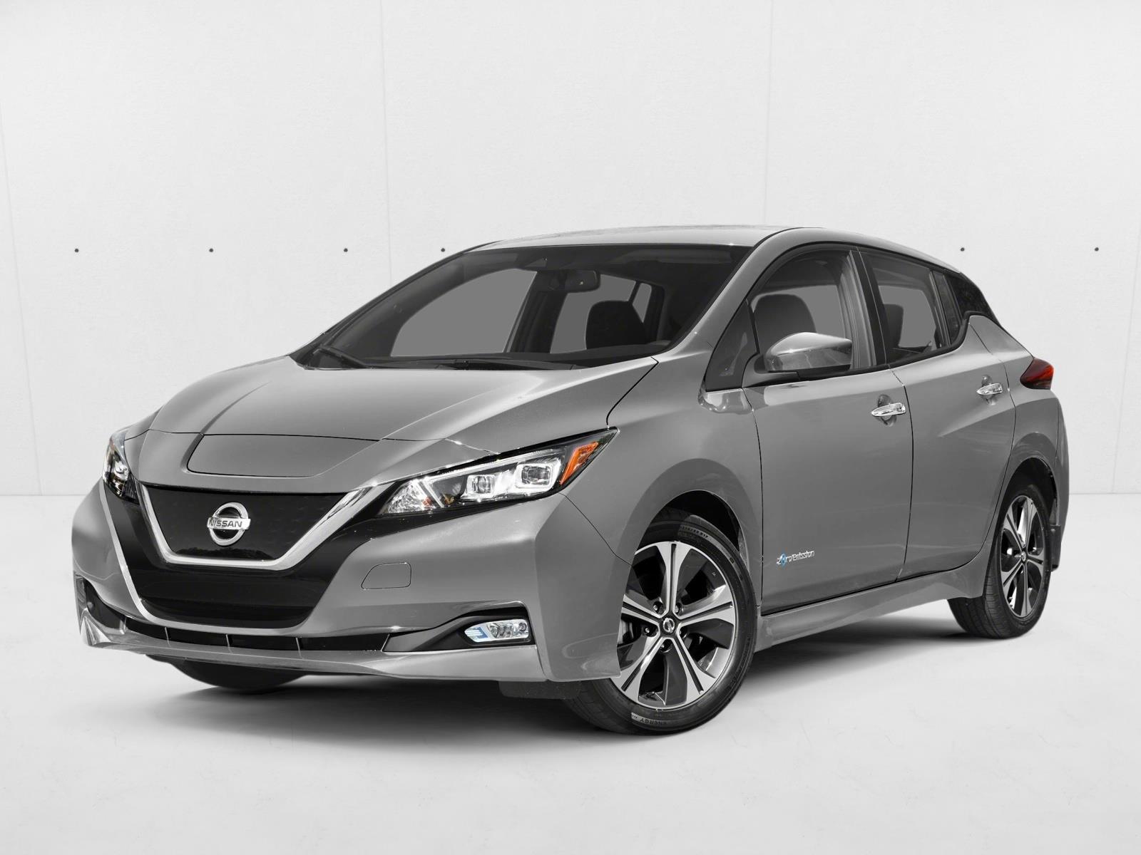2020 Nissan Leaf SV's photo
