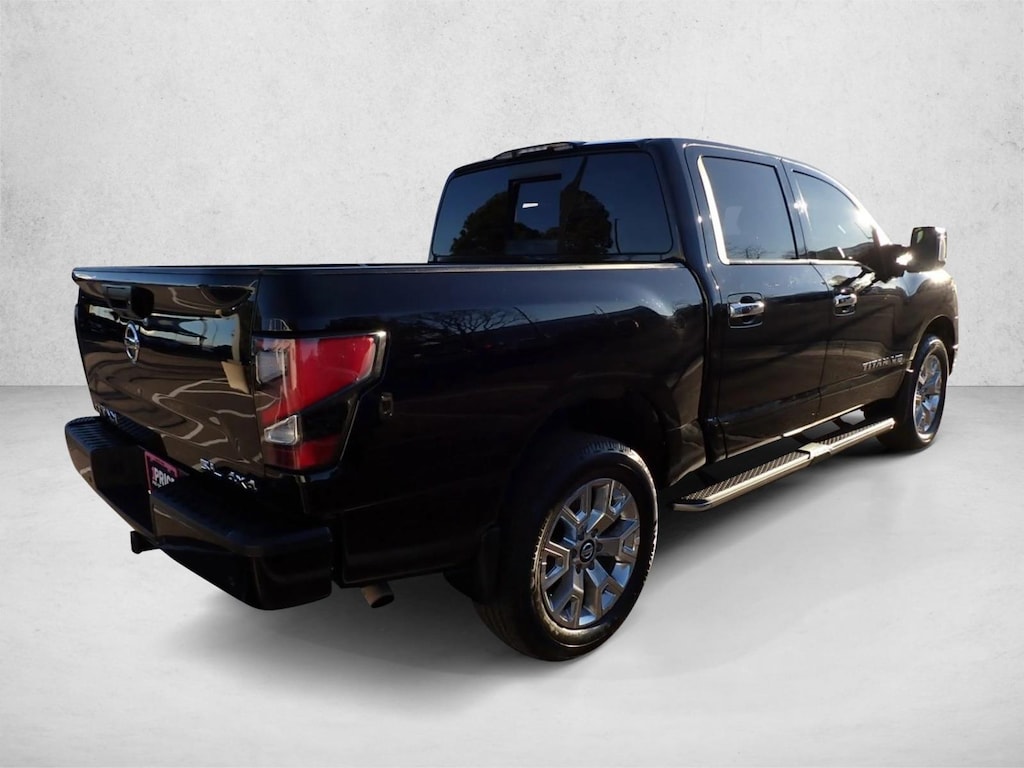 Used 2020 Nissan Titan SL Crew Cab Pickup