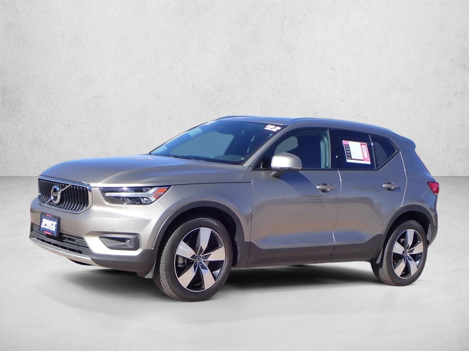 2022 Volvo XC40 Momentum