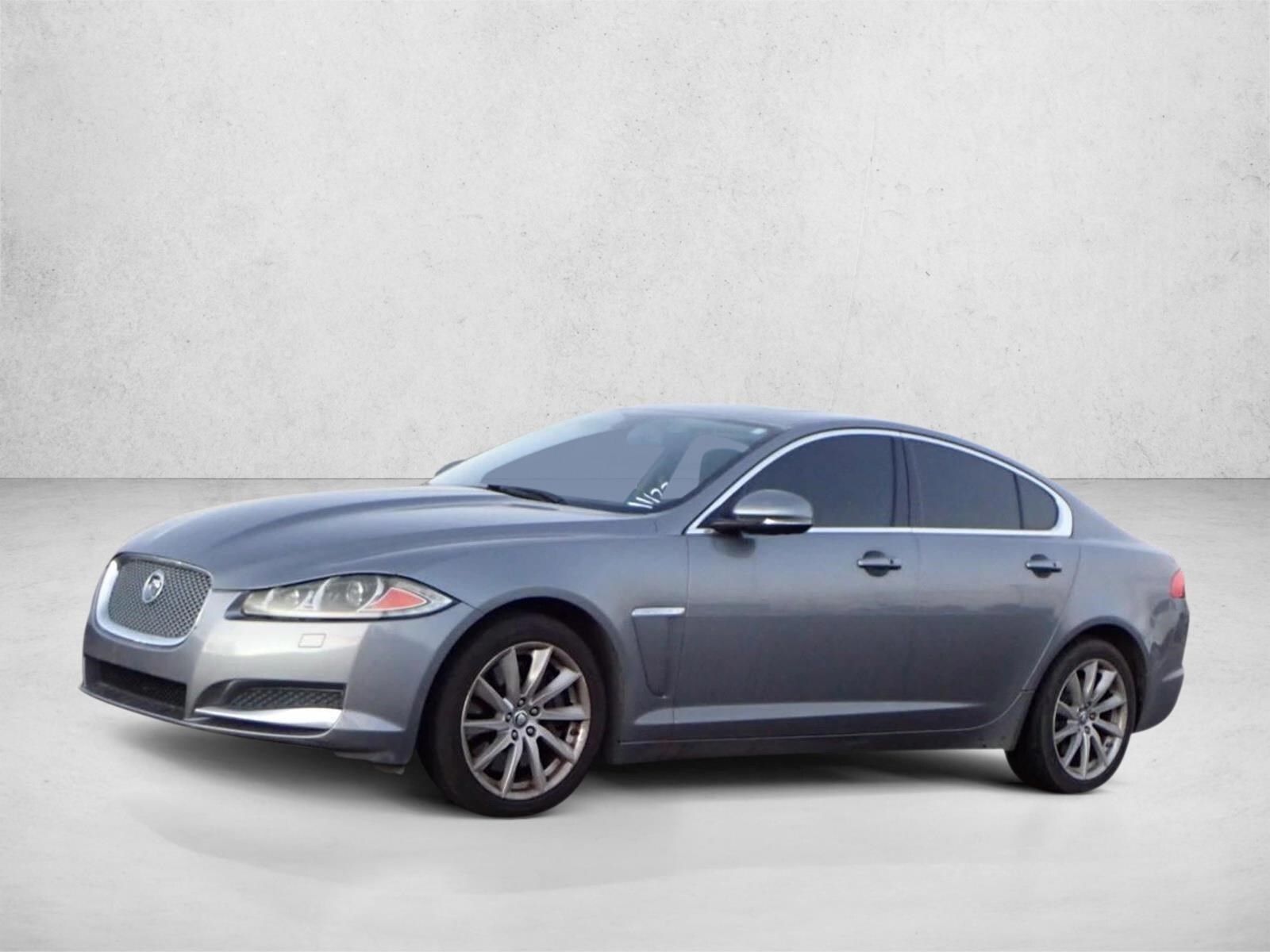 2013 Jaguar XF Base