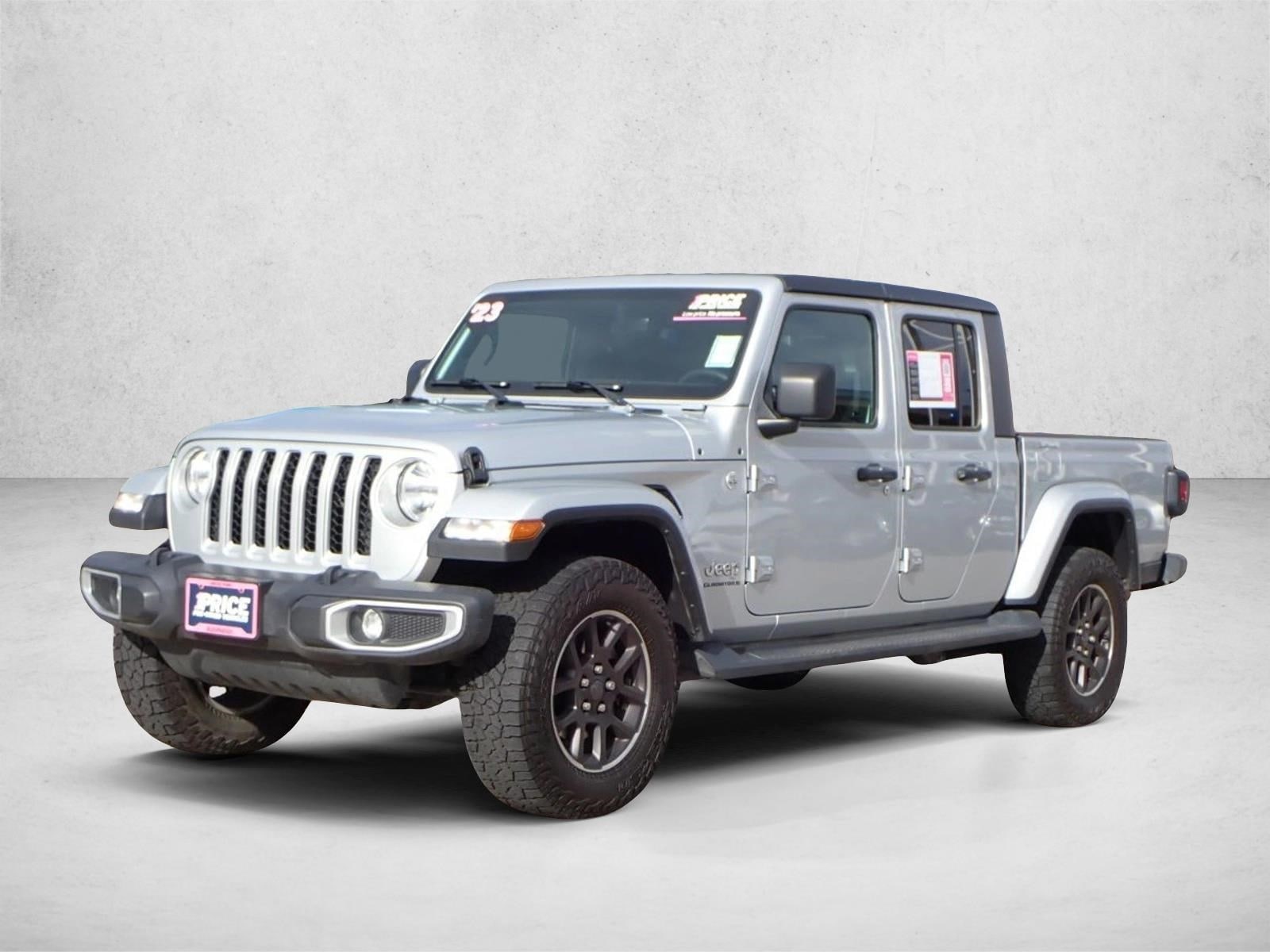 2023 Jeep Gladiator Overland's photo