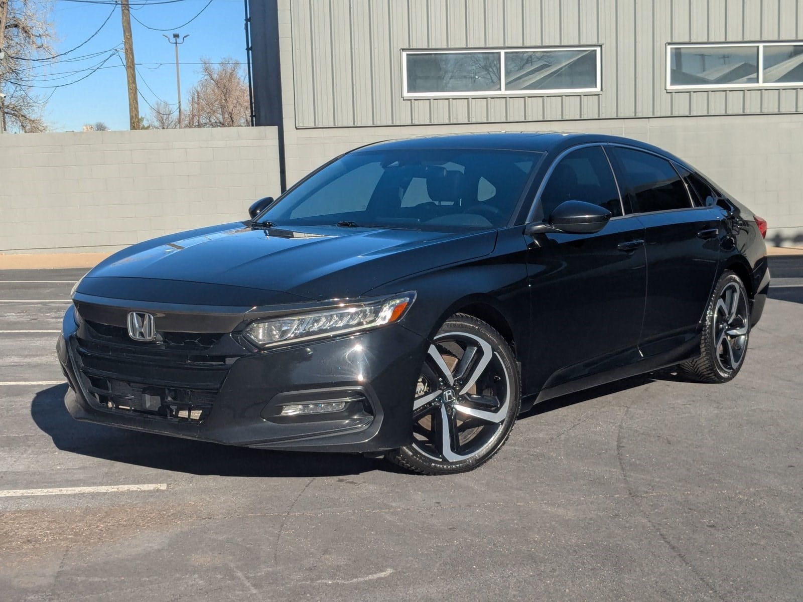 2019 Honda Accord Sport's photo