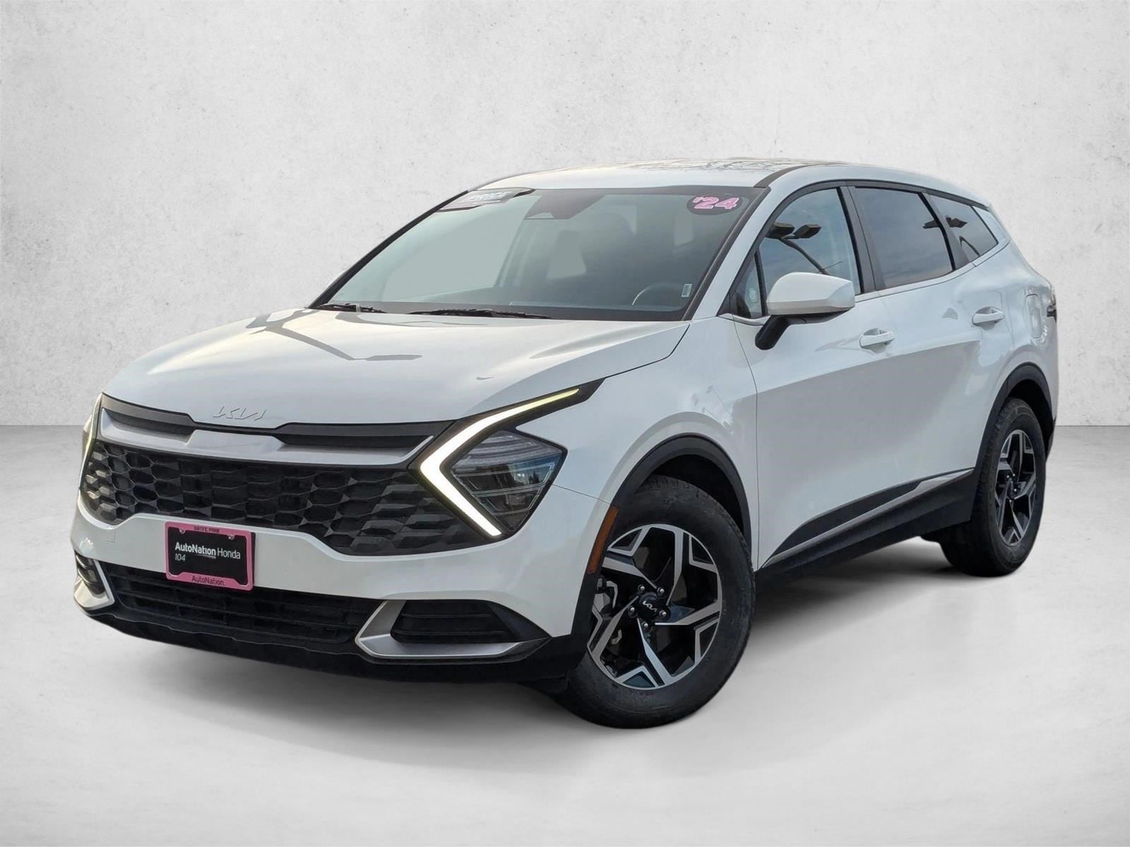 2024 Kia Sportage LX's photo