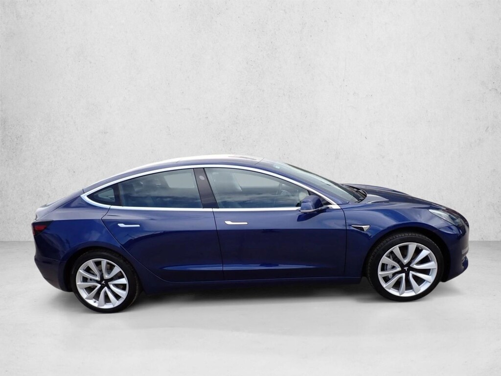 2018 Tesla Model 3 Long Range photo 4