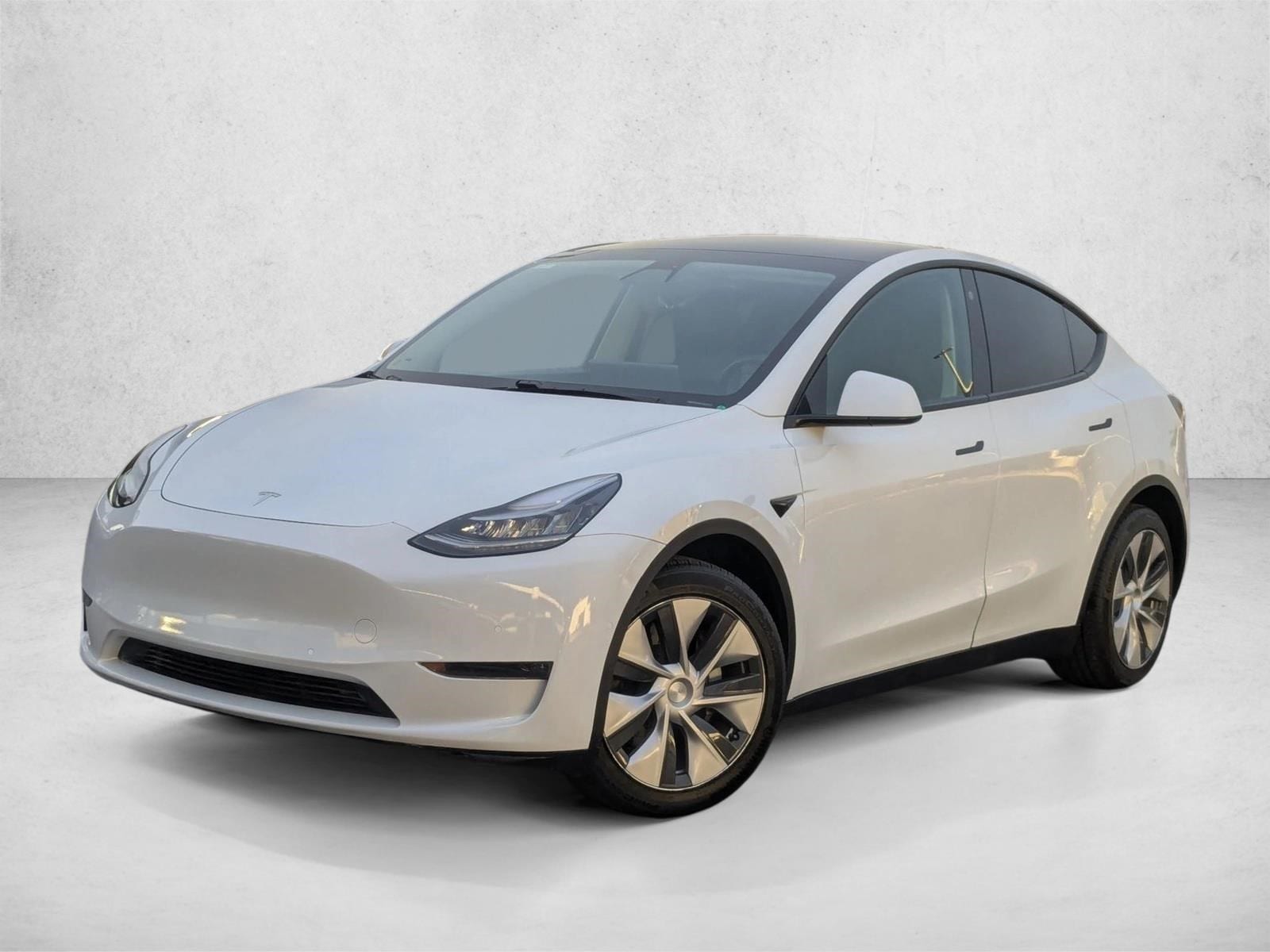 2021 Tesla Model Y Long Range's photo