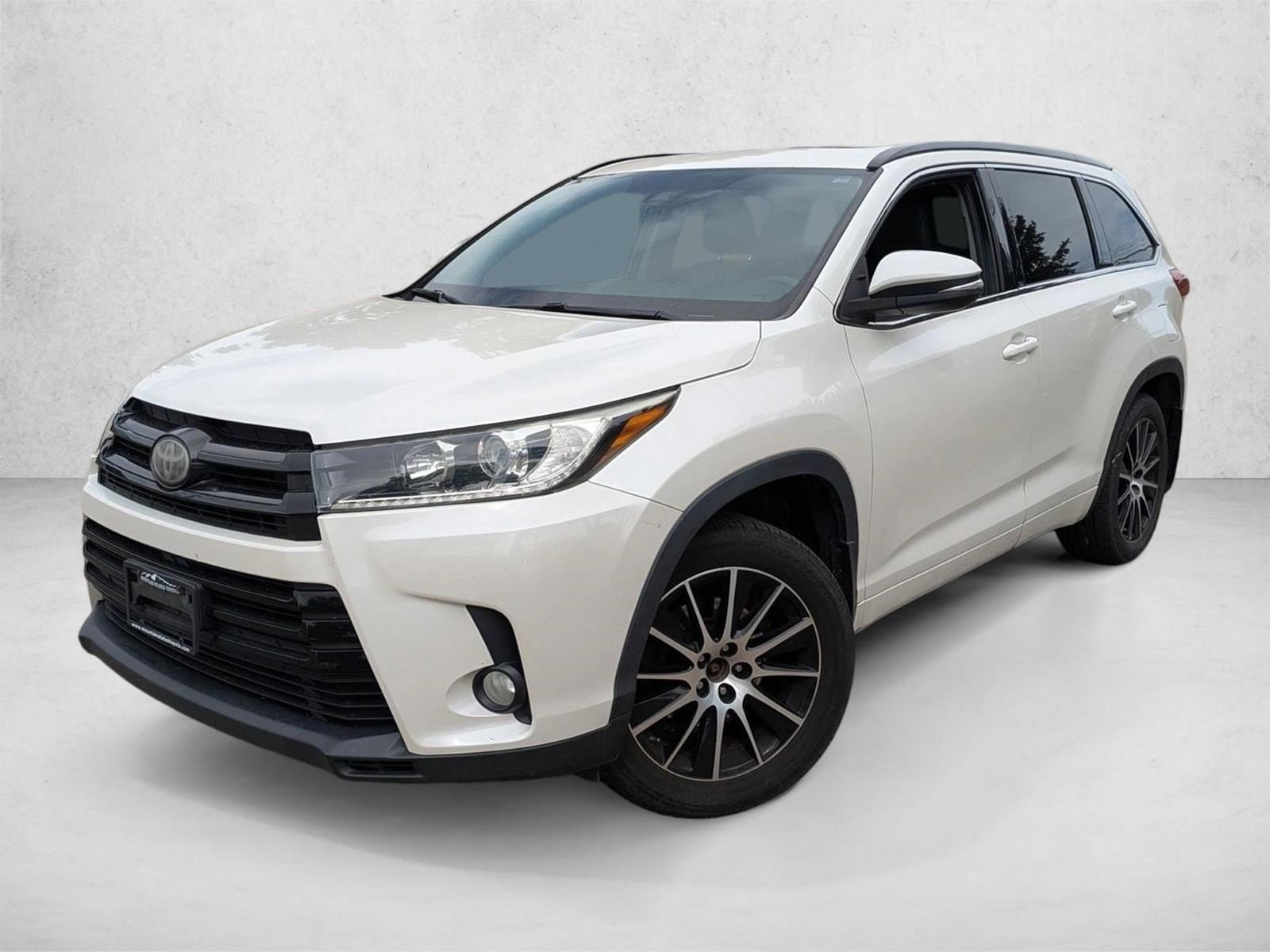2018 Toyota Highlander SE