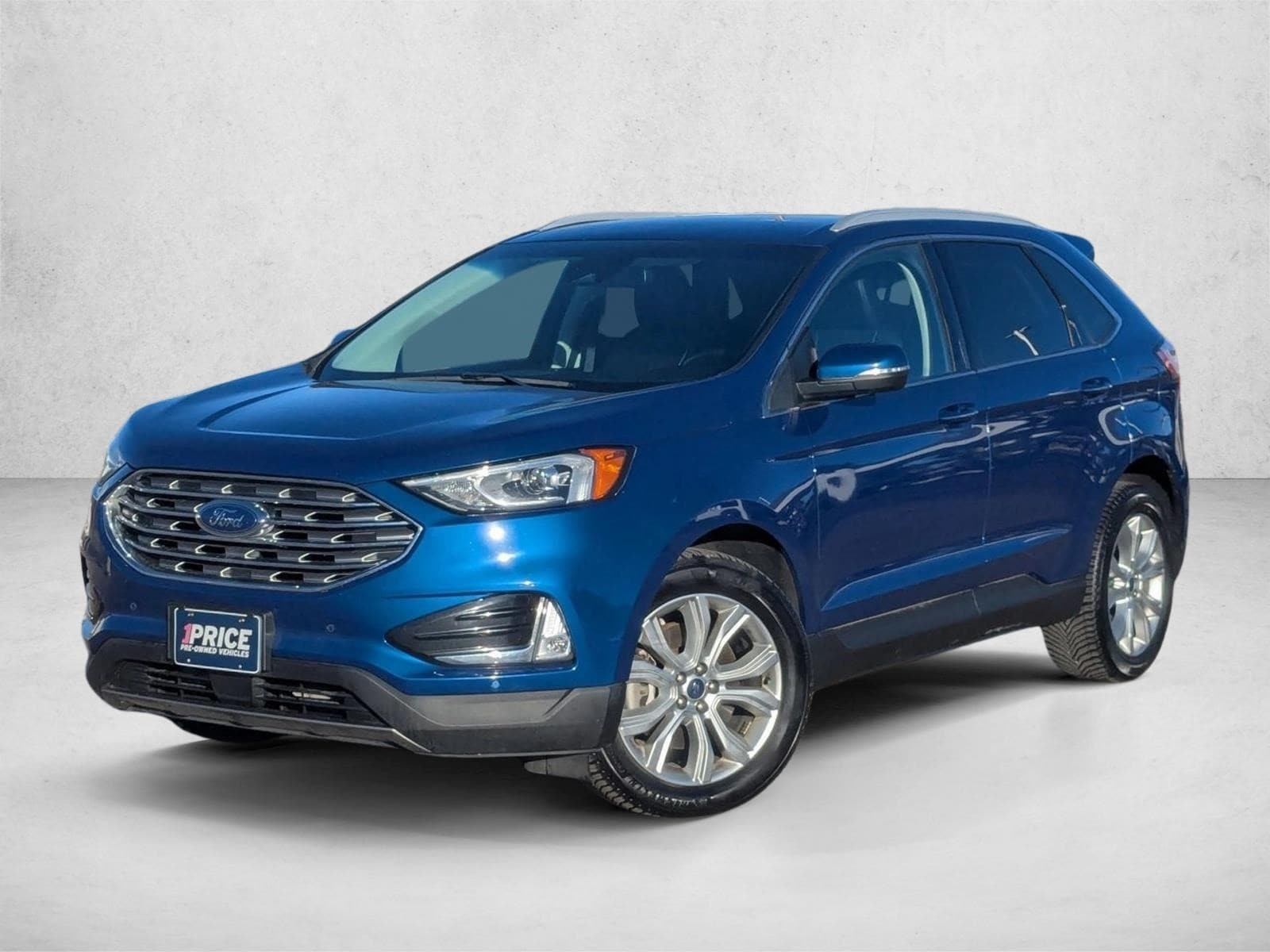 2020 Ford Edge Titanium's photo