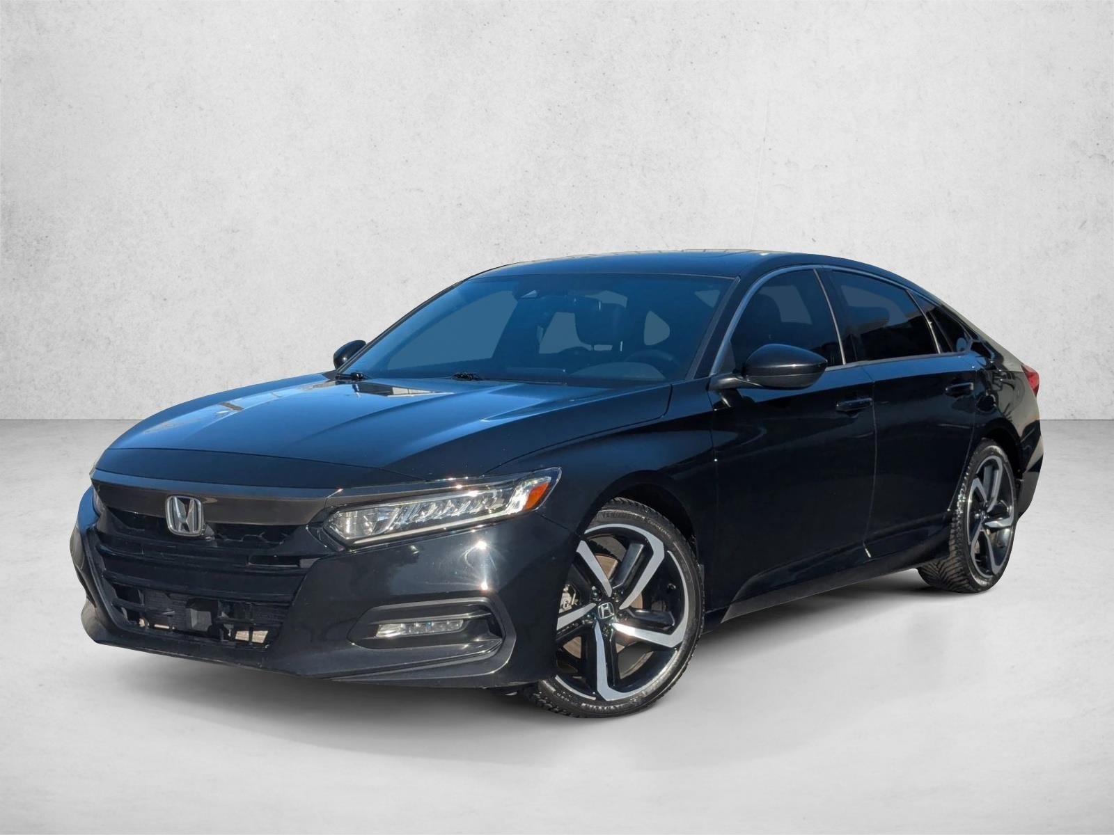 2019 Honda Accord Sport's photo