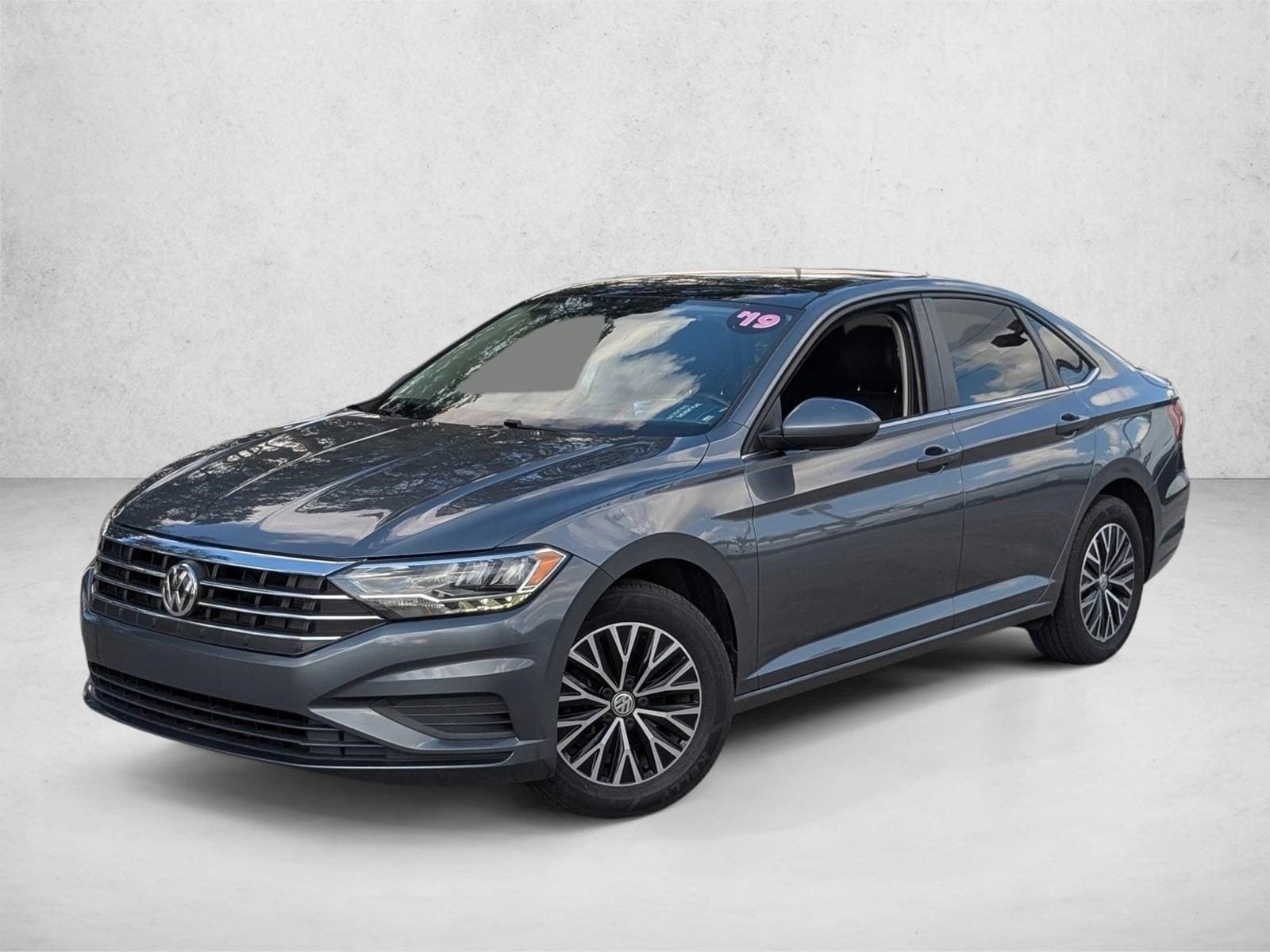 2019 Volkswagen Jetta SE's photo