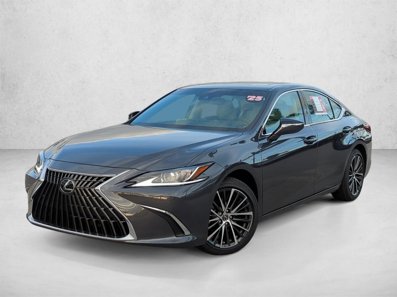 2025 Lexus ES 350's photo