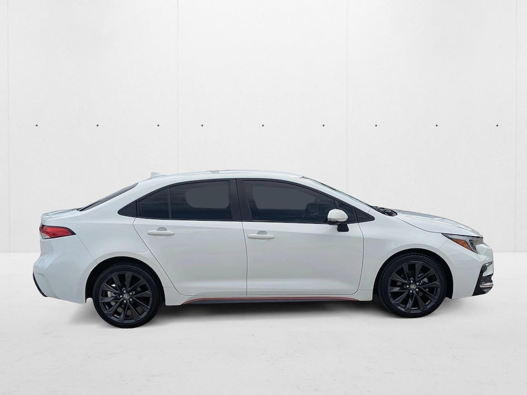 2023 Toyota Corolla Hybrid SE photo 3