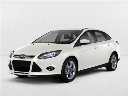 2012 Ford Focus Titanium 4dr Car