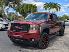 2013 GMC Sierra 2500HD Denali Crew Cab Pickup