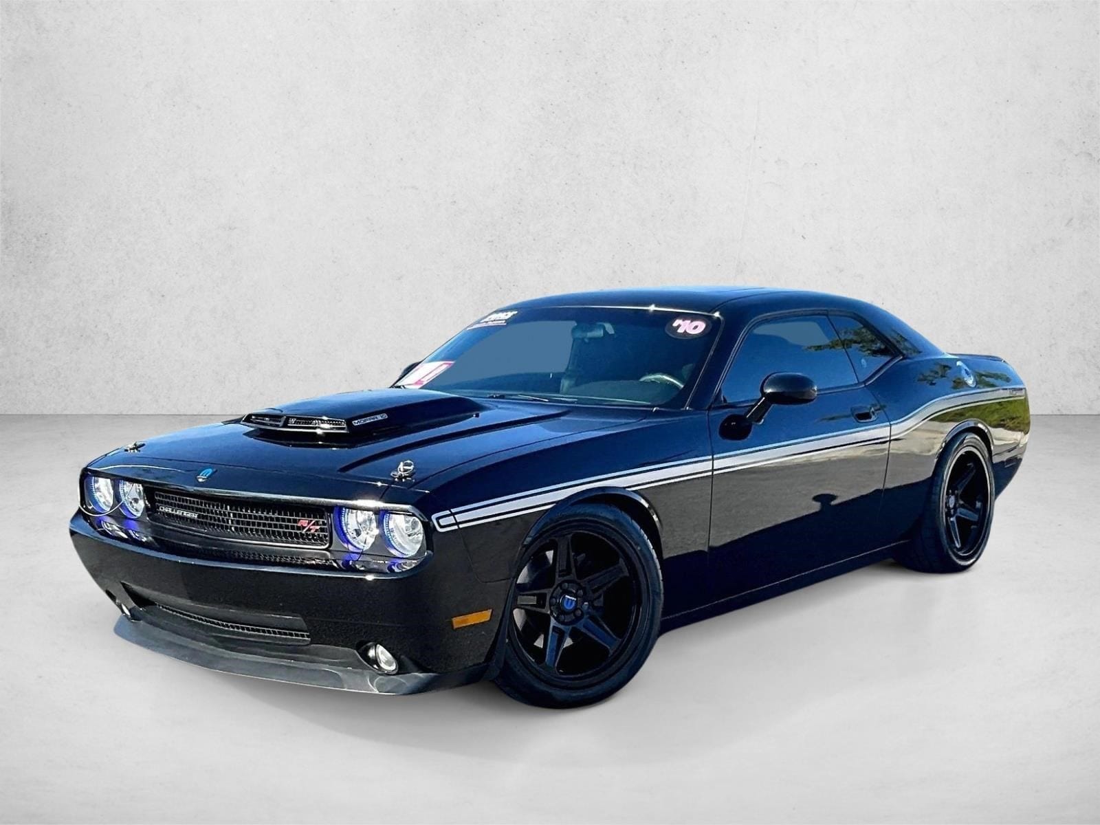 2010 Dodge Challenger R/T's photo