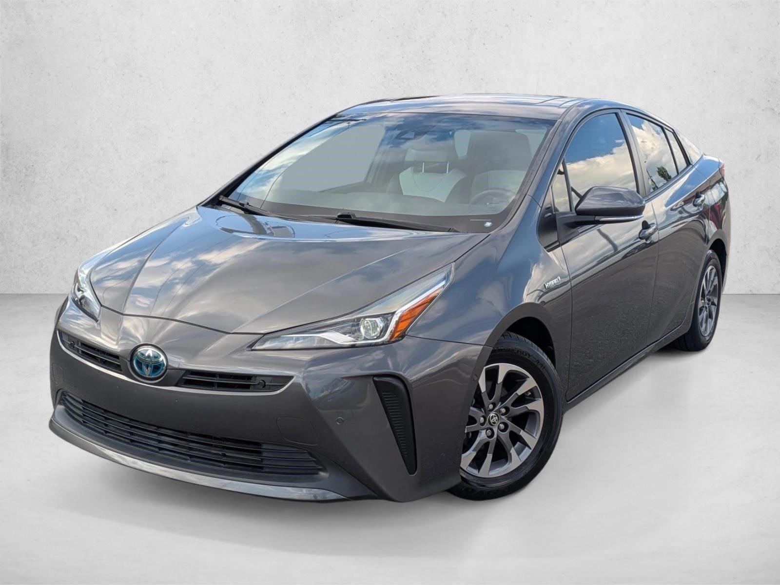 2021 Toyota Prius XLE's photo