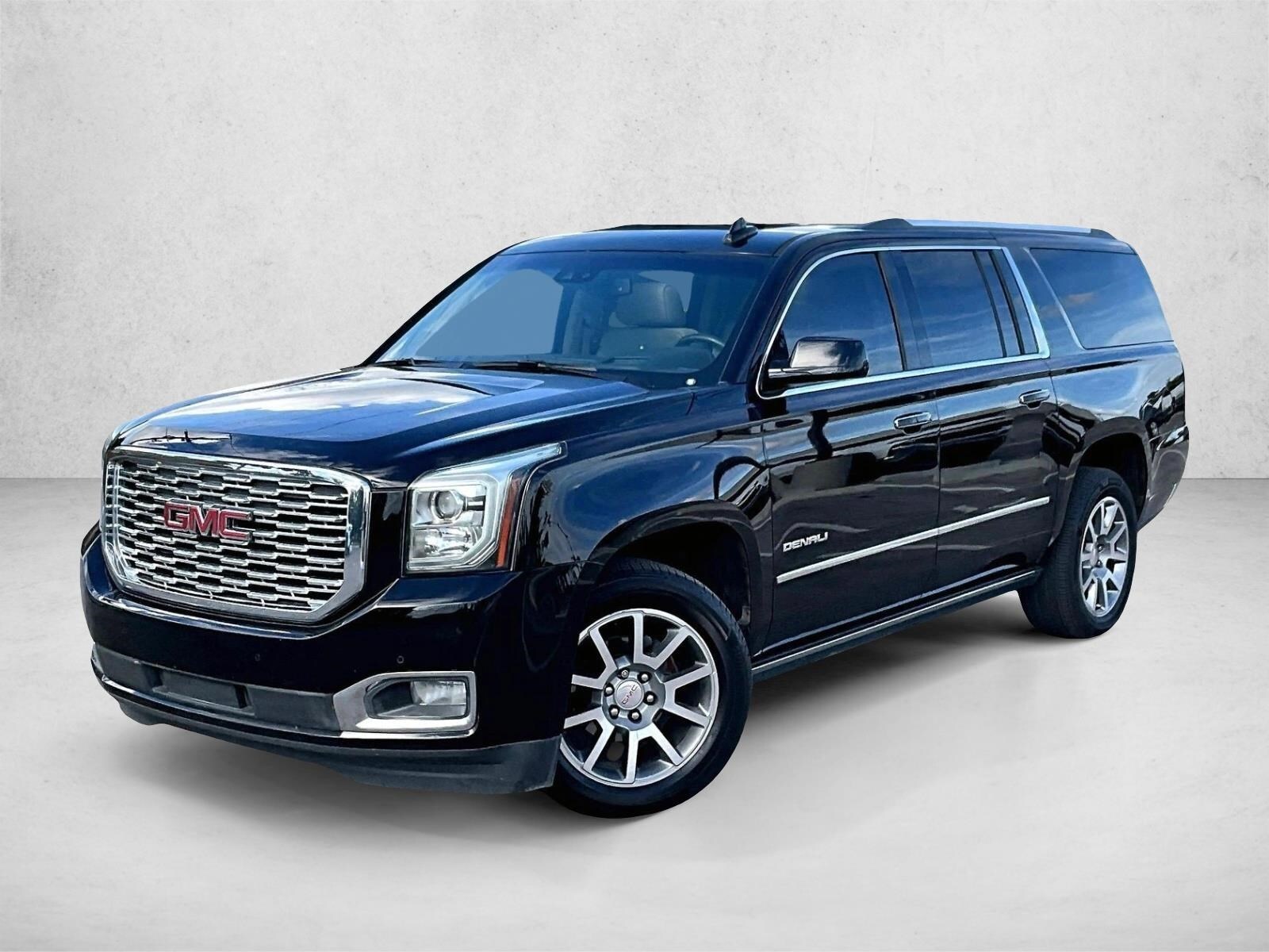 2018 GMC Yukon XL Denali's photo