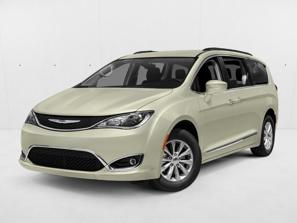 Used 2019 Chrysler Pacifica Touring L Plus Mini-van Passenger