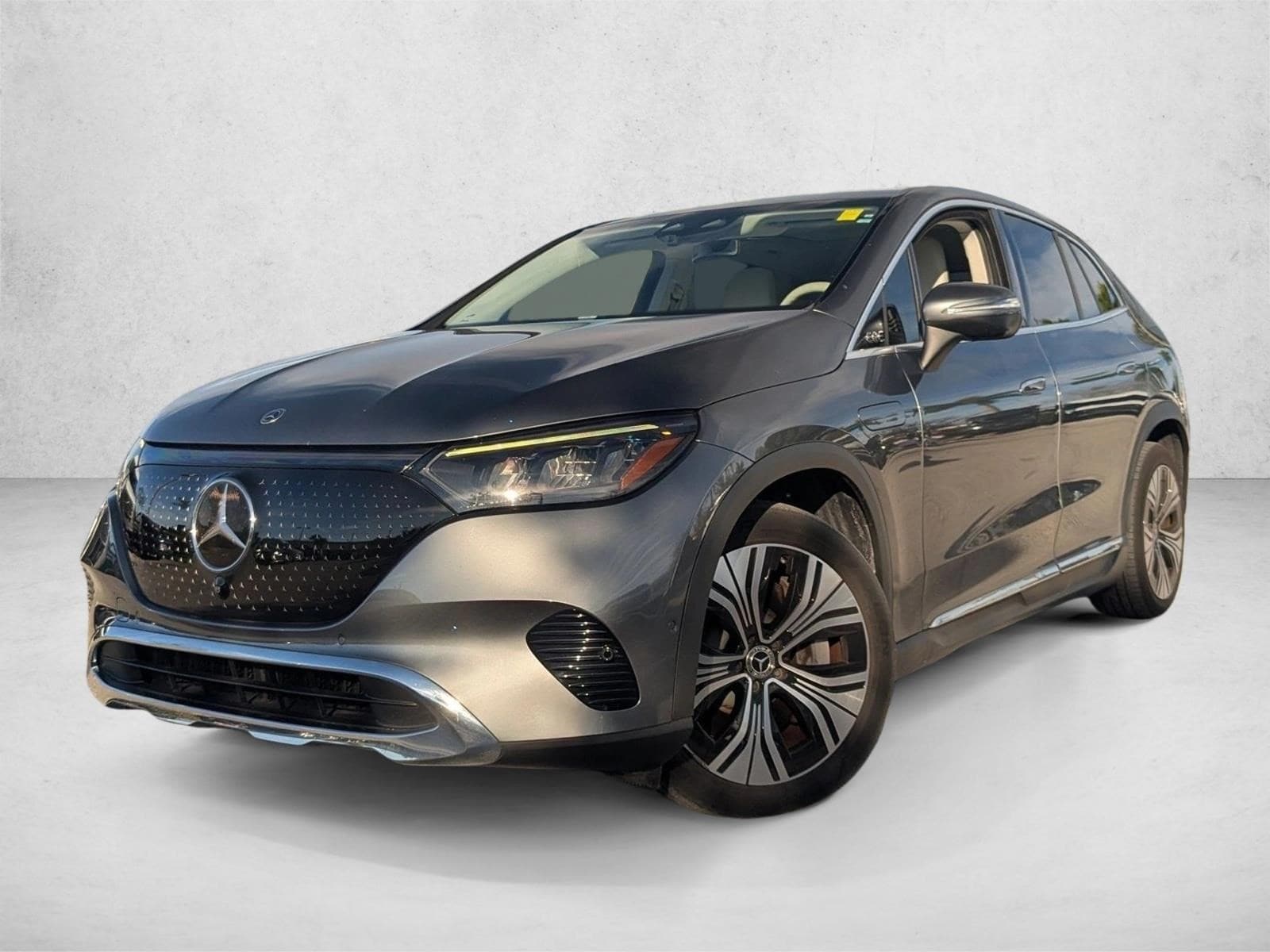 2023 Mercedes-Benz EQE SUV Base's photo