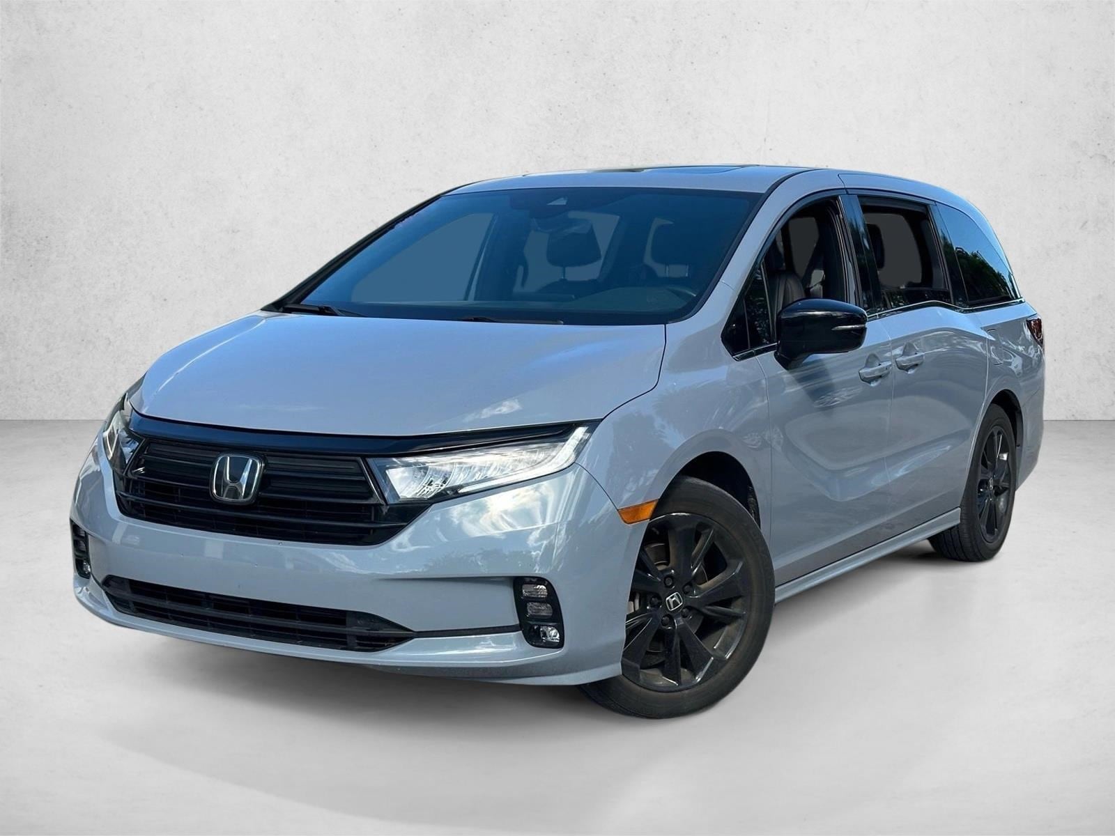 2023 Honda Odyssey SPORT's photo