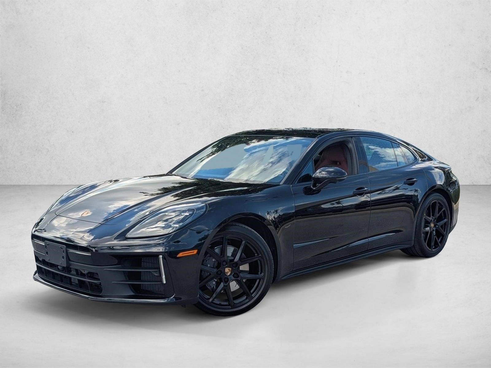 2024 Porsche Panamera Base's photo