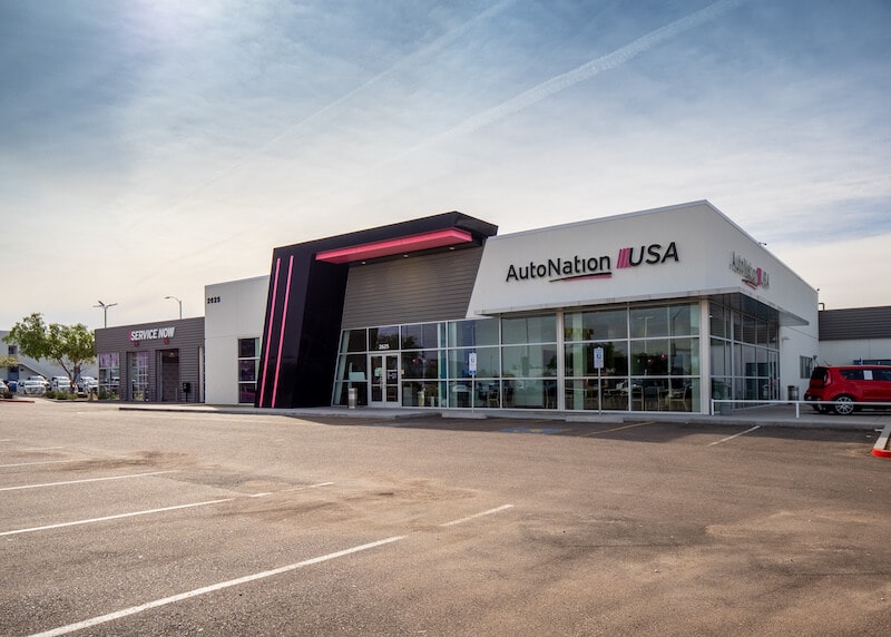 Exterior view of AutoNation USA Phoenix