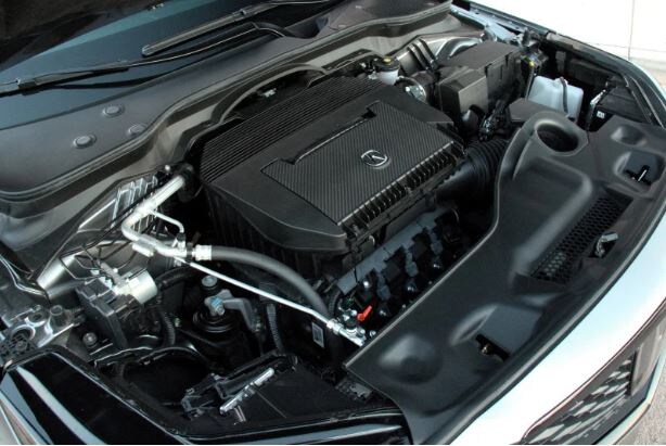 Exterior view of the 2022 Acura MDX