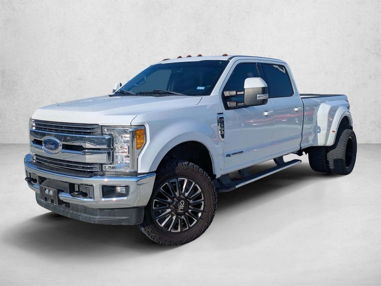 2017 Ford F-350 Super Duty Lariat