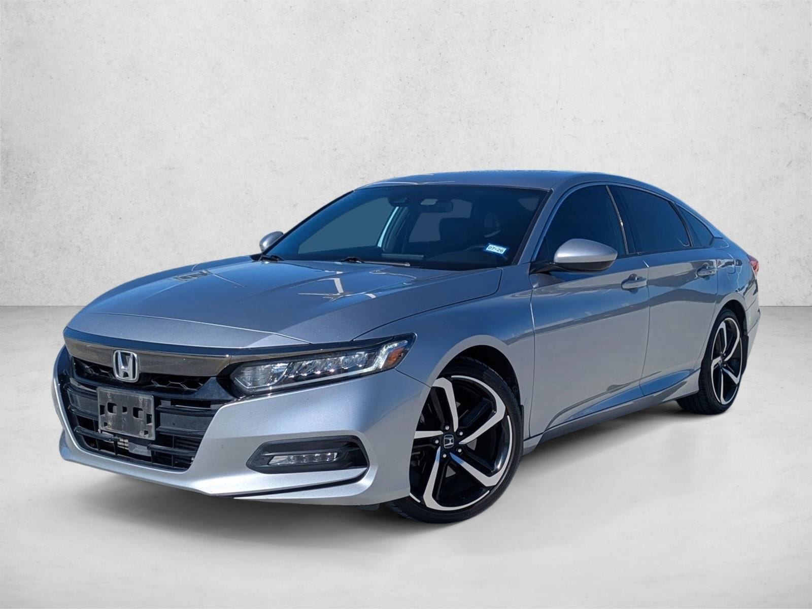 2018 Honda Accord Sport's photo