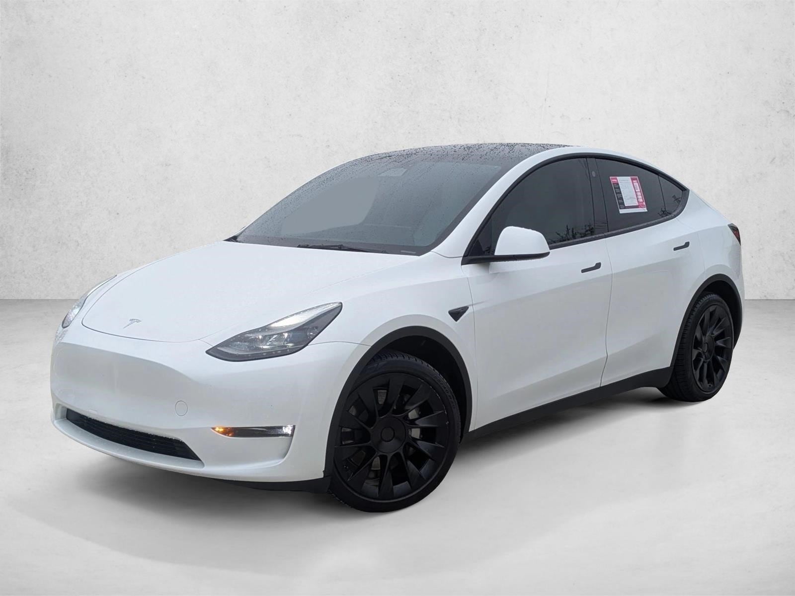 2023 Tesla Model Y Long Range's photo