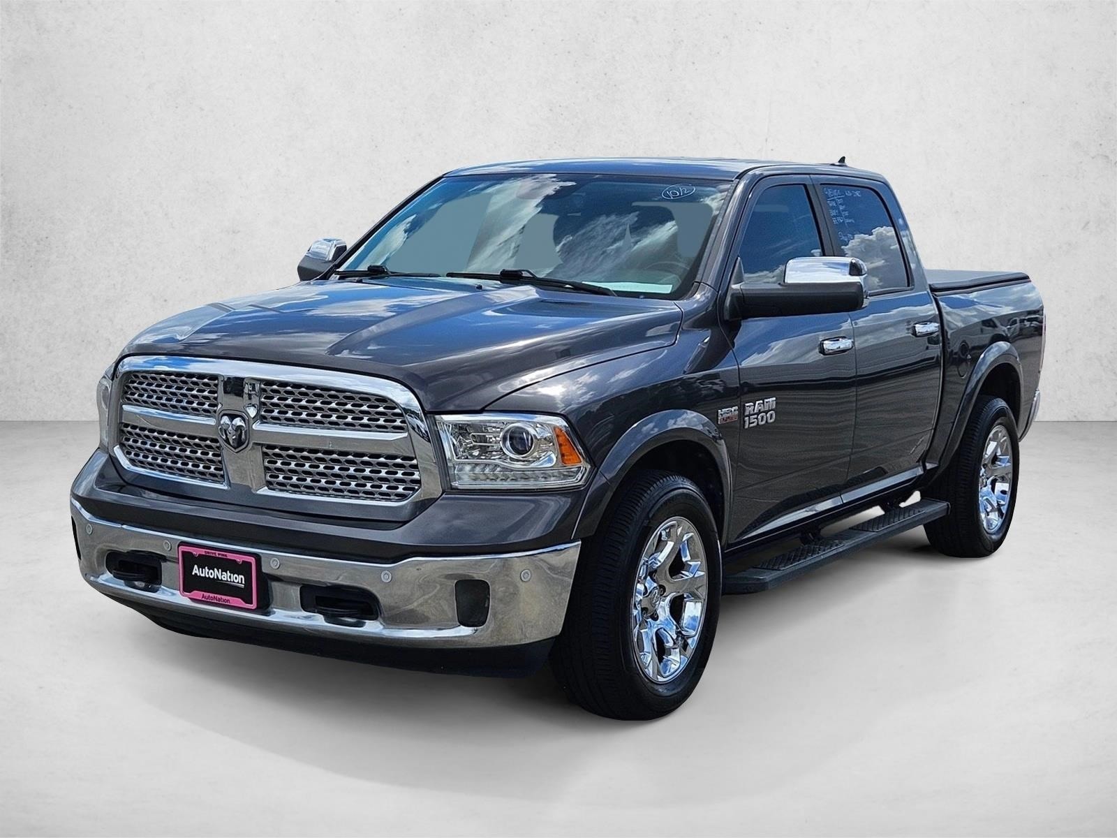 2017 RAM Ram 1500 Pickup Laramie's photo