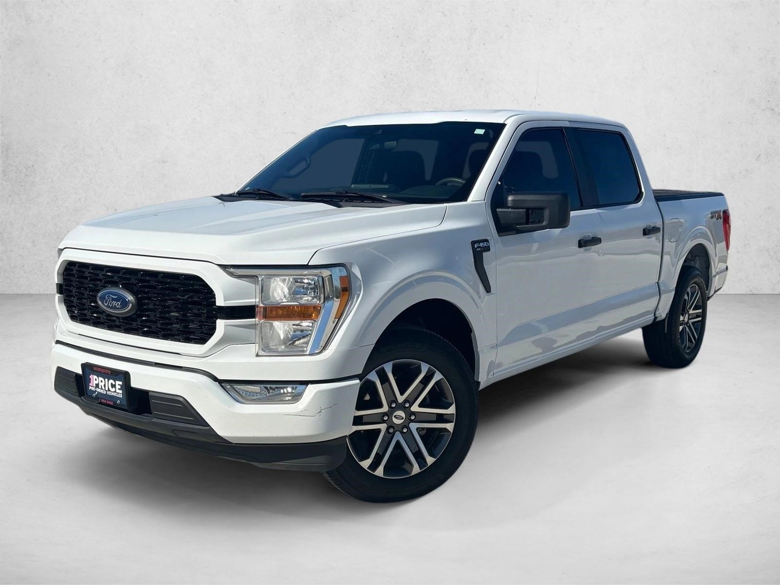 2021 Ford F-150 XL's photo