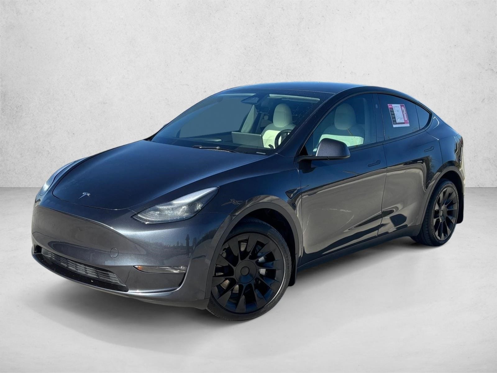 2024 Tesla Model Y Long Range's photo