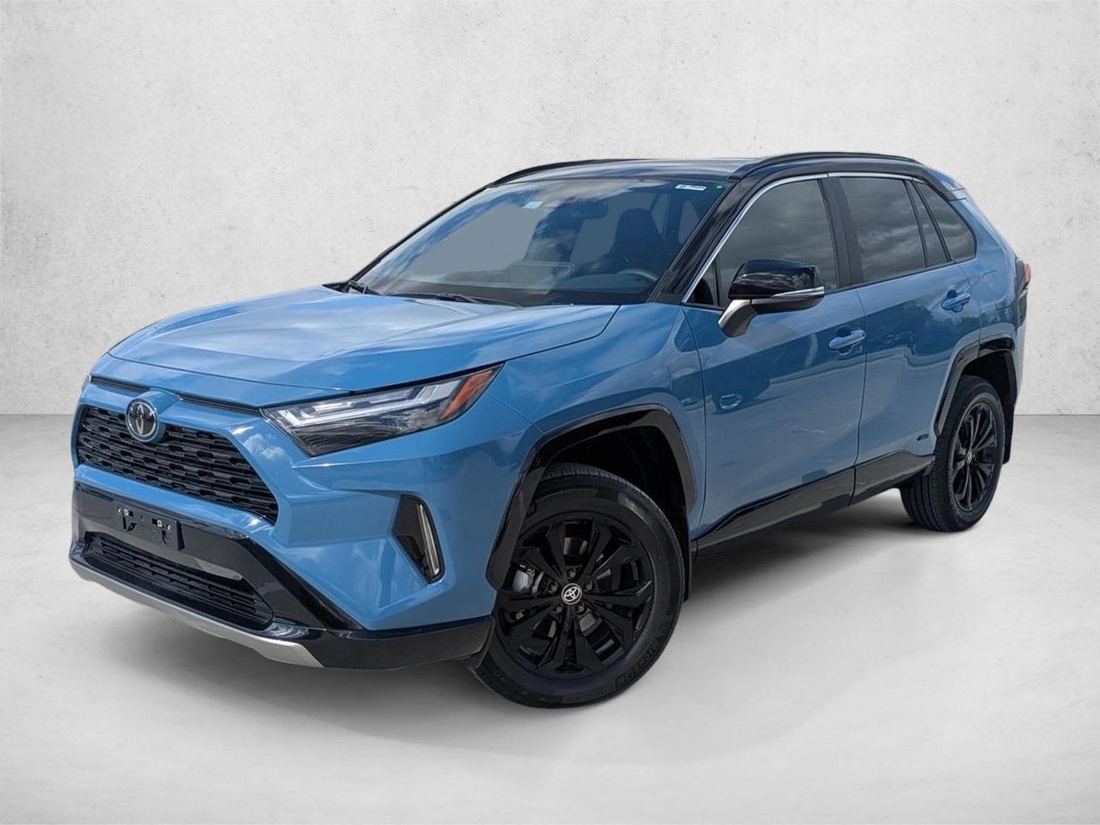 2025 Toyota RAV4 XSE's photo