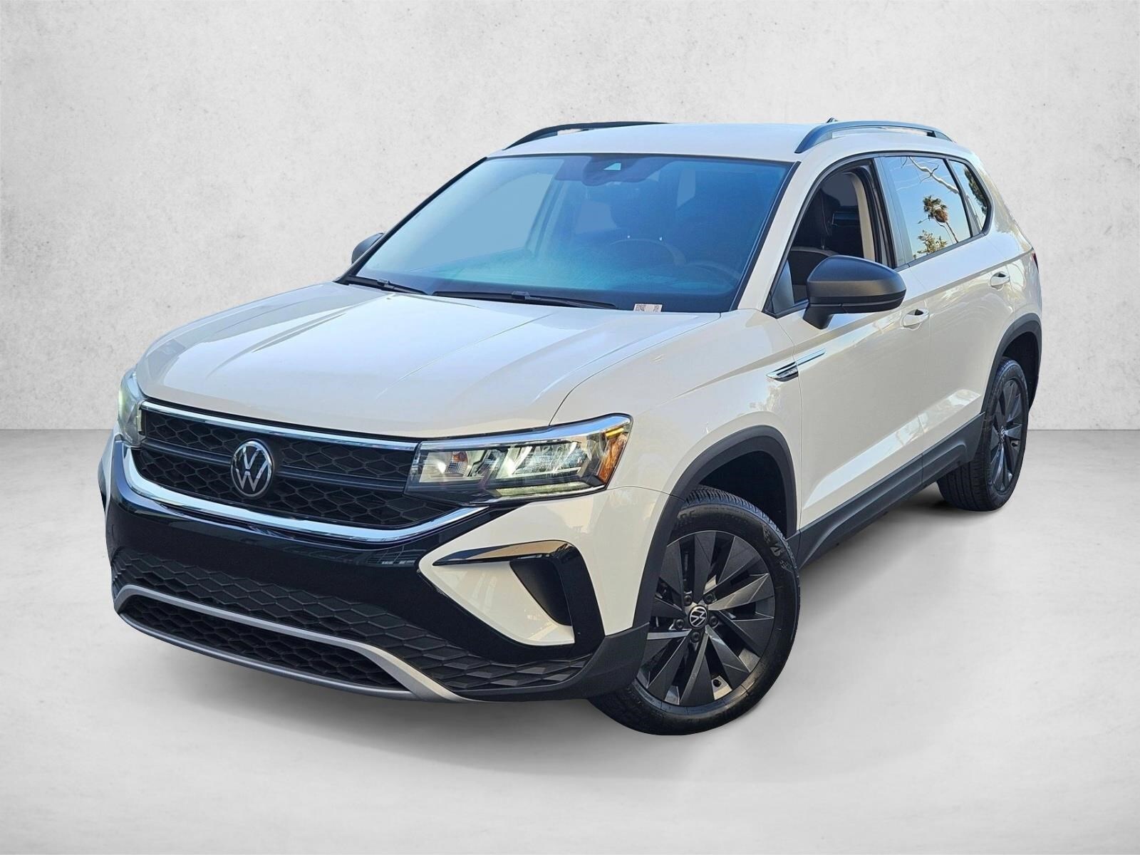 2024 Volkswagen Taos S's photo