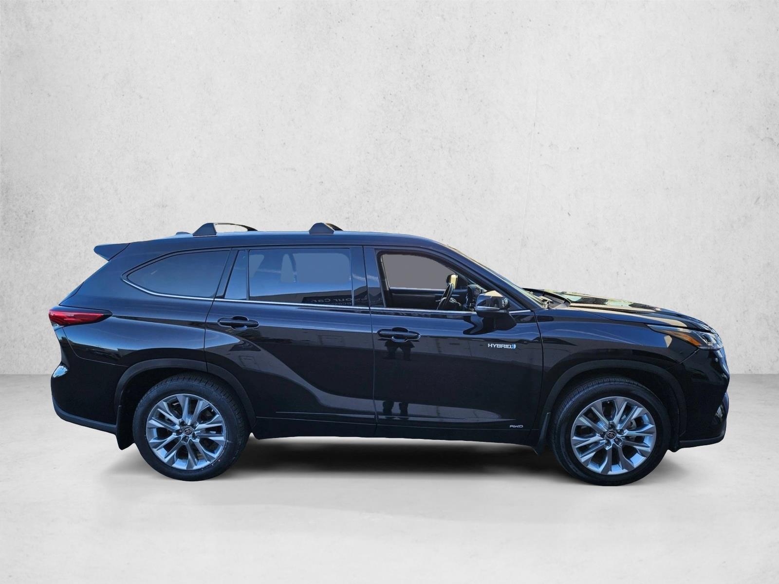 Image of 2021 Toyota Highlander Hybrid Limited SUV