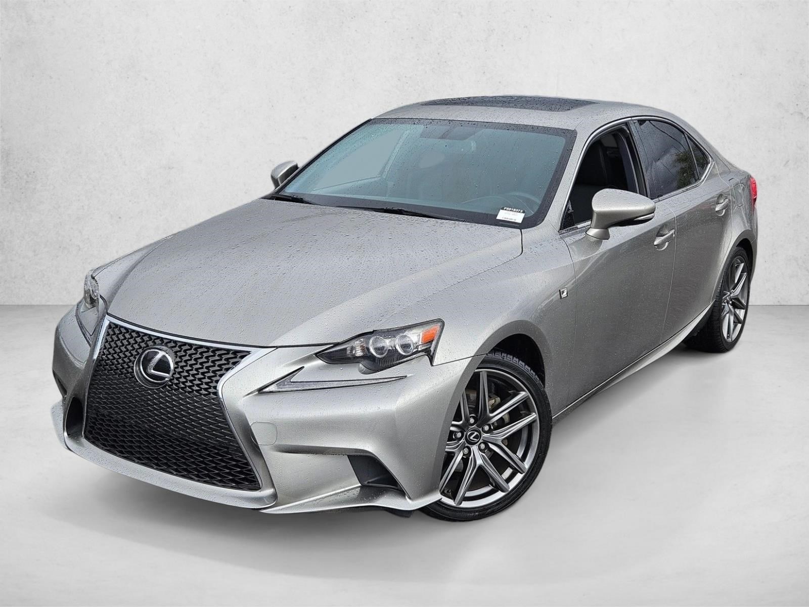 2015 Lexus IS Crafted Line's photo