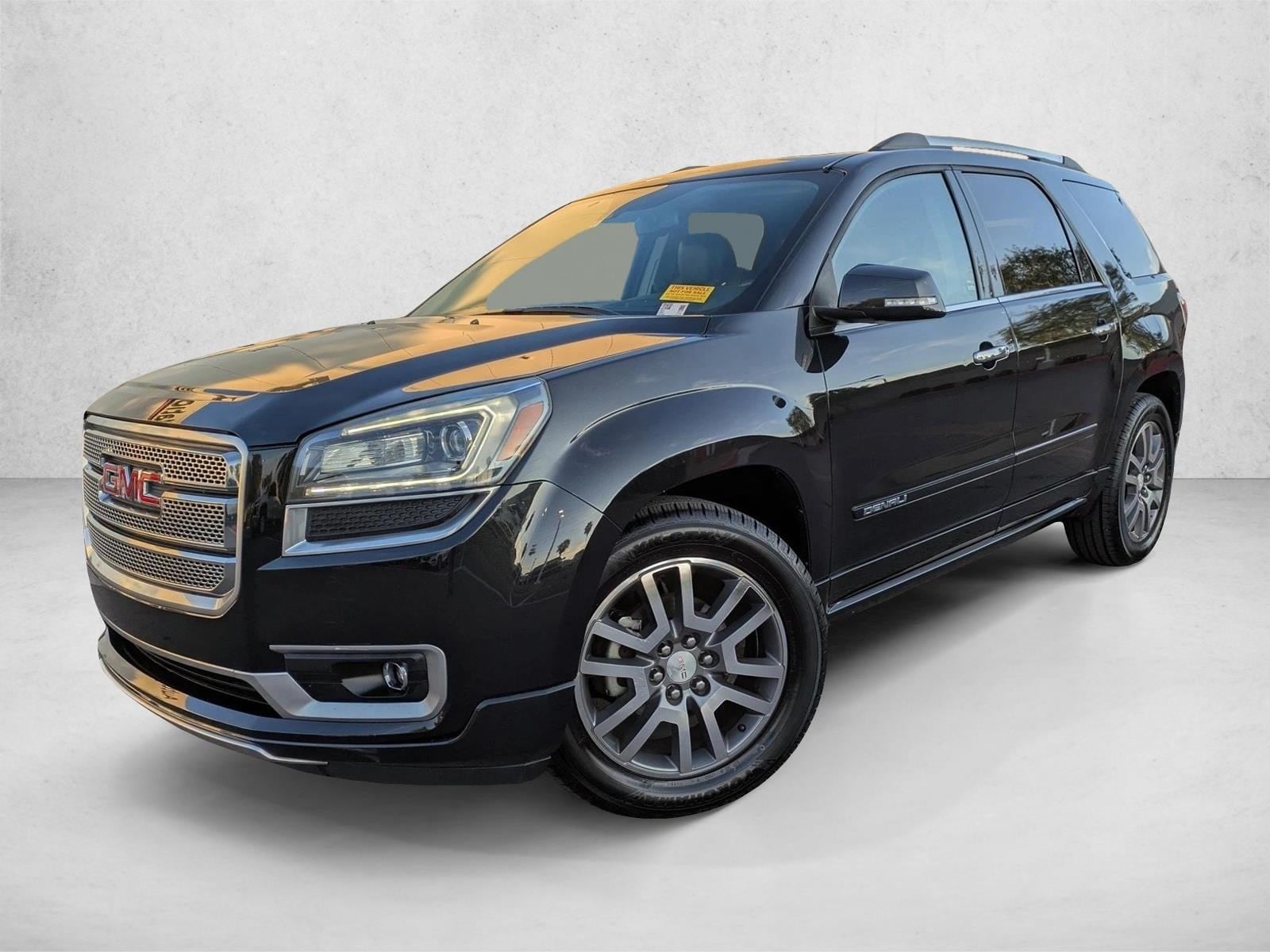 2015 GMC Acadia Denali's photo
