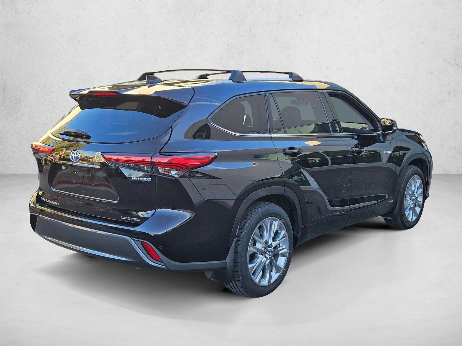 Image of 2021 Toyota Highlander Hybrid Limited SUV