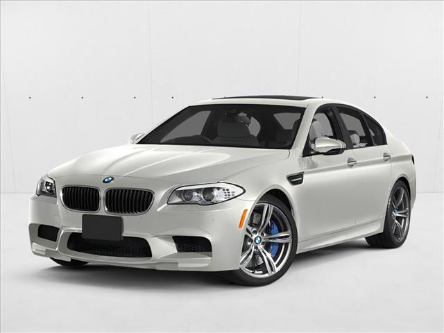2013 BMW 5 Series M5
