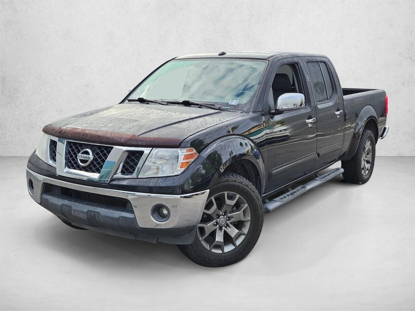 2017 Nissan Frontier SL's photo